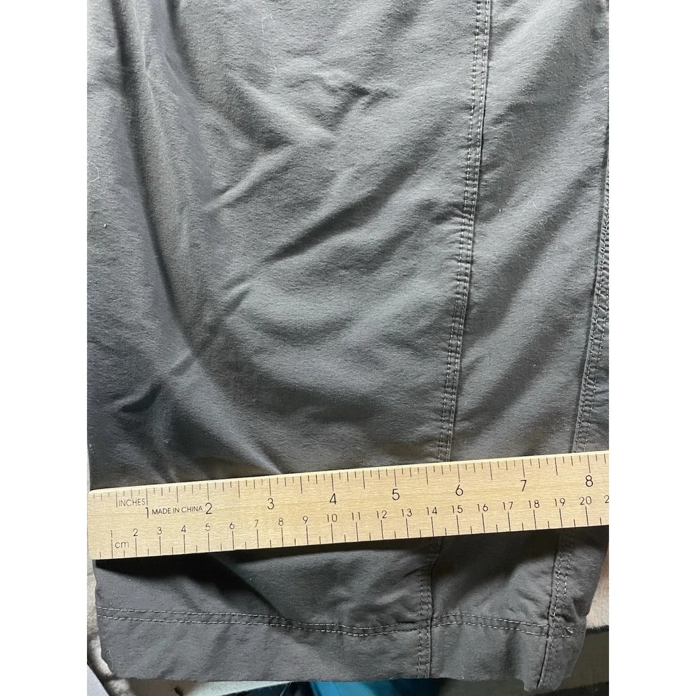 The North Face Gray Cargo Pants Size 34 Hiking Pants Outdoors Casual